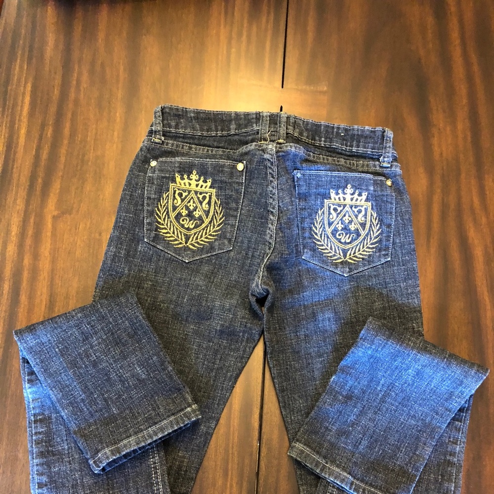 WATCH LA JEANS